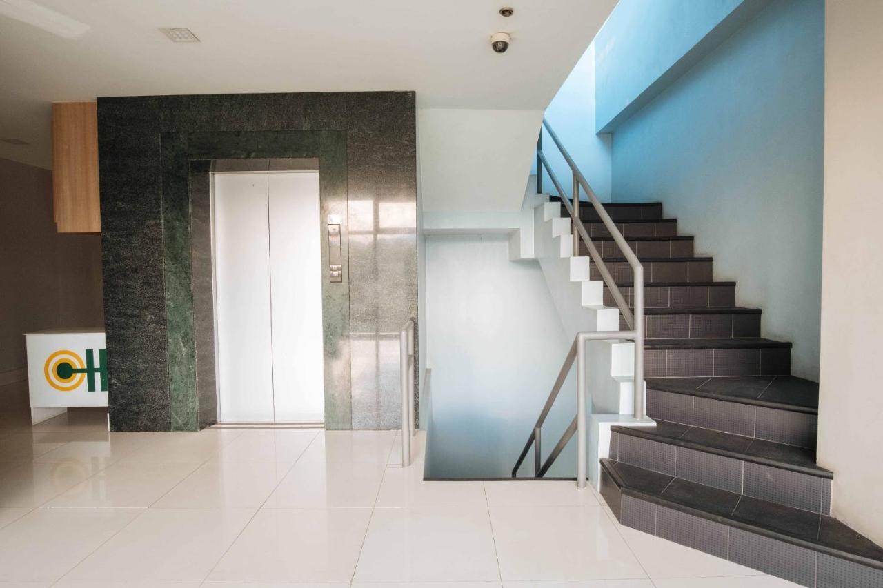 Reddoorz Plus Near Cebu Capitol Bagian luar foto